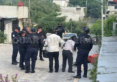 Hallan muerto a velador en la vía pública Hallan muerto a velador en la vía pública