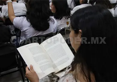 Libros contra violencia en comunidades