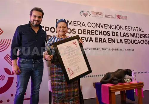 Voz de Rigoberta Menchú impulsa la educación