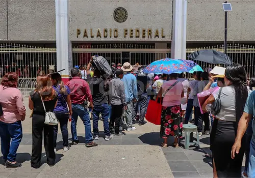 Más de 744 mil tarjetas de becas serán renovadas