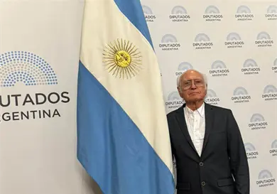 Destaca Añorve proyecto de mexicano premiado