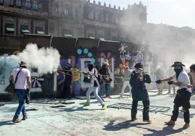 Vinculan a proceso a 5 por lesiones y robo en marcha