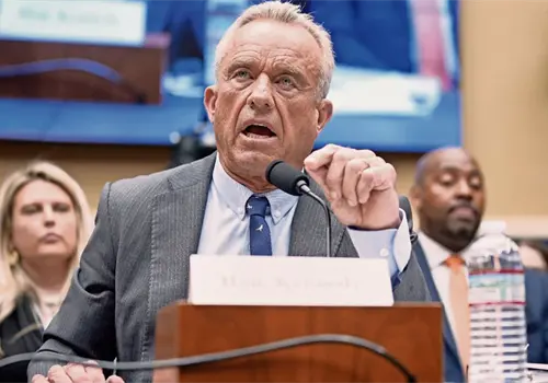 Kennedy Jr. ordena vincular las vacunas con el autismo