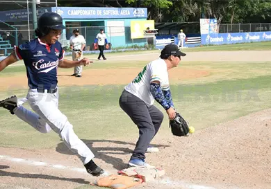 Jornada dominical en Caña Hueca Jornada dominical en Caña Hueca