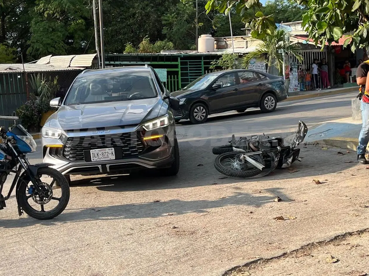 Maniobra de BYD provoca que motorista se estrelle