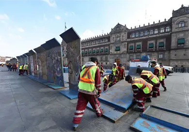 Blindan el Centro Histórico previo al 25N