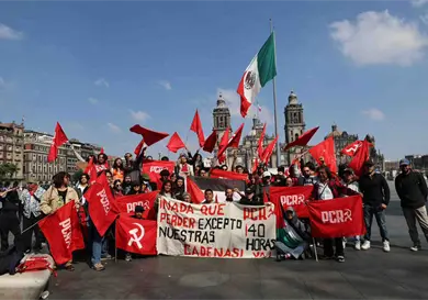Marchan en CDMX para exigir jornada laboral de 40 horas