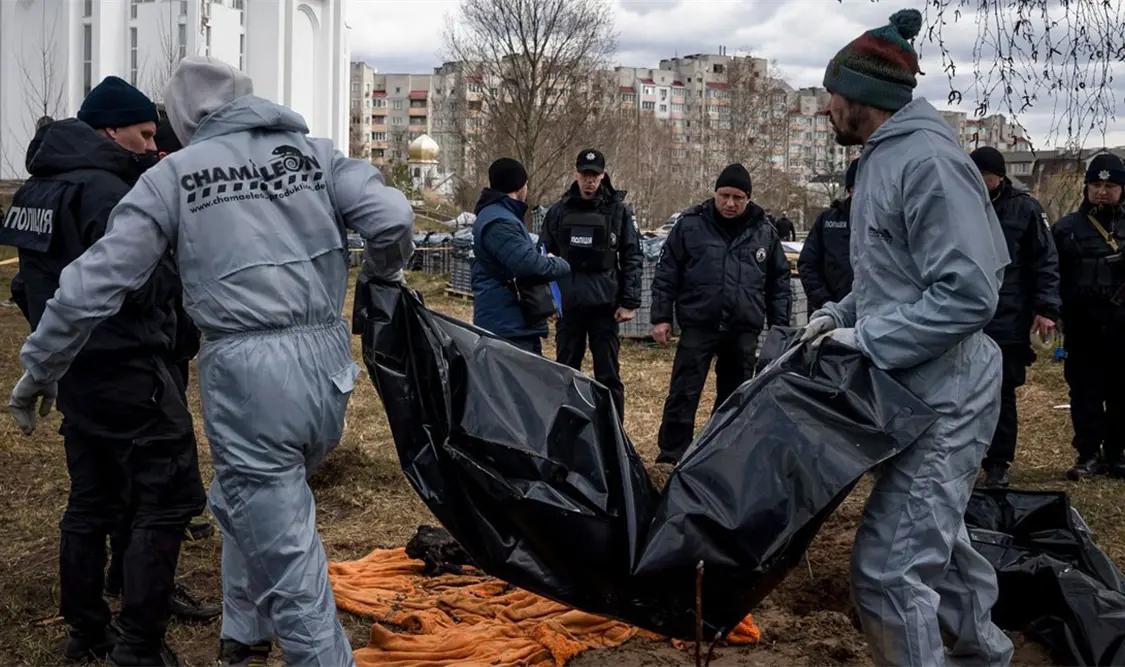 Investigan crímenes de guerra cometidos por soldados rusos