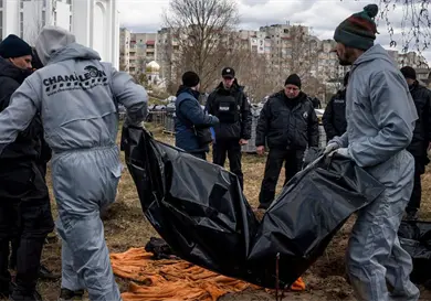 Investigan crímenes de guerra cometidos por soldados rusos