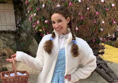 Qué actriz interpretó a Dorothy