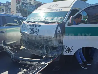 Embisten a motorista en bulevar capitalino