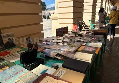 Pese a feria cultural, libreros son rezagados