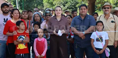 Valeria Rosales entrega vialidad en Nueva Esperanza Valeria Rosales entrega vialidad en Nueva Esperanza