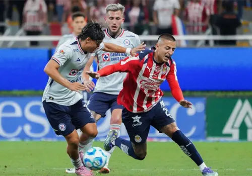 Chivas recibe a Cruz Azul en semifinal de ida