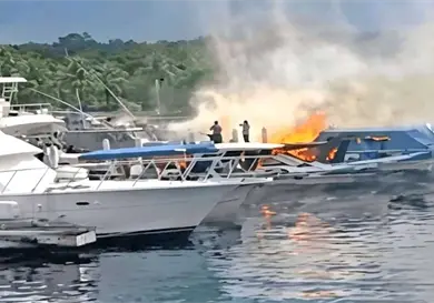 Cinco marinos resultan heridos tras explosión