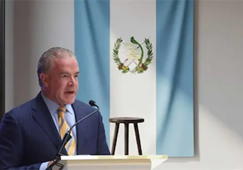 Retiran cargo de cónsul honorario a Rocha Cantú