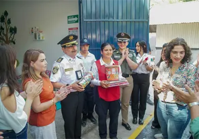 Celebran 16 años del Centro de Equinoterapia