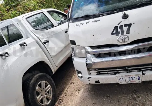 Carretera resbaladiza provoca un accidente