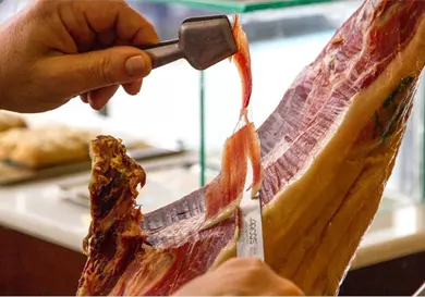 Suspenden importaciones de carne de cerdo de España Suspenden importaciones de carne de cerdo de España