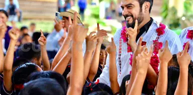 Pagar a interinos, ofrece titular de SE