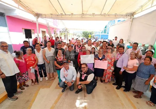 Ángel Torres inaugura una vialidad más