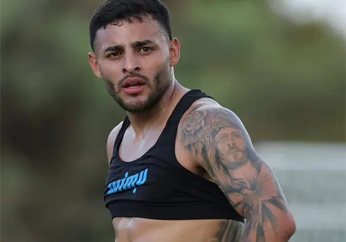 Mohamed revela estatus de Alexis Vega