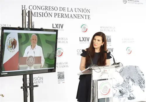 Opina Kenia López sobre AMLO