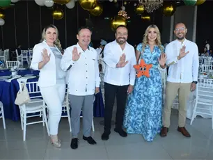 Desayuno de aniversario Desayuno de aniversario