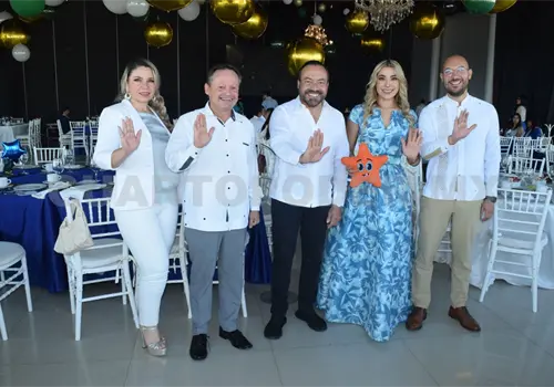 Desayuno de aniversario Desayuno de aniversario