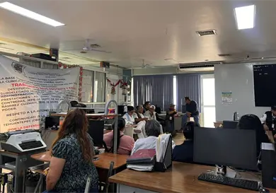 Toman área de Gobierno de hospital del Issste