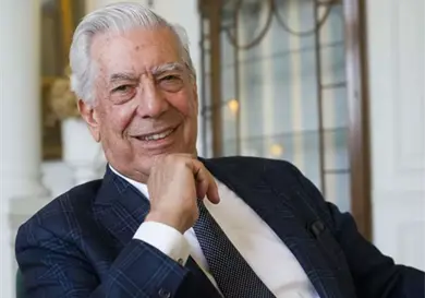 Rinden homenaje a Vargas Llosa Rinden homenaje a Vargas Llosa