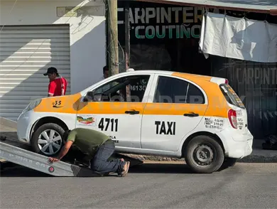 Atropellan a joven y le provocan triple fractura Atropellan a joven y le provocan triple fractura