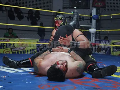 Imperio y Bulldozer llevan su rivalidad al límite