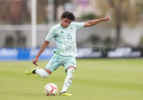 Jhonnatan Grajales visita al Club Aexa