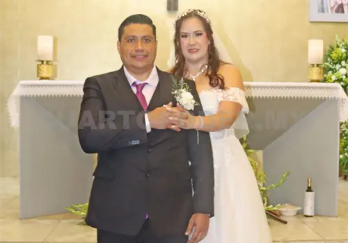 ¡Amor eterno! ¡Amor eterno!