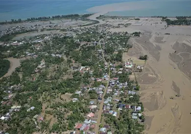 Van más de mil muertos por inundaciones Van más de mil muertos por inundaciones