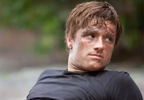 Josh Hutcherson juega por la familia
