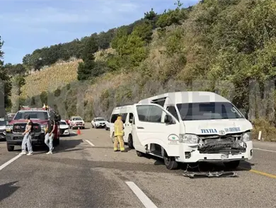 Cuatro lesionadas tras fuerte choque en autopista