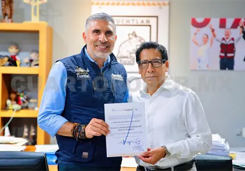 Manuel Martínez toma la dirección