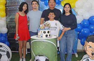 Sebastián cumple su primera década