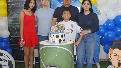 Sebastián cumple su primera década