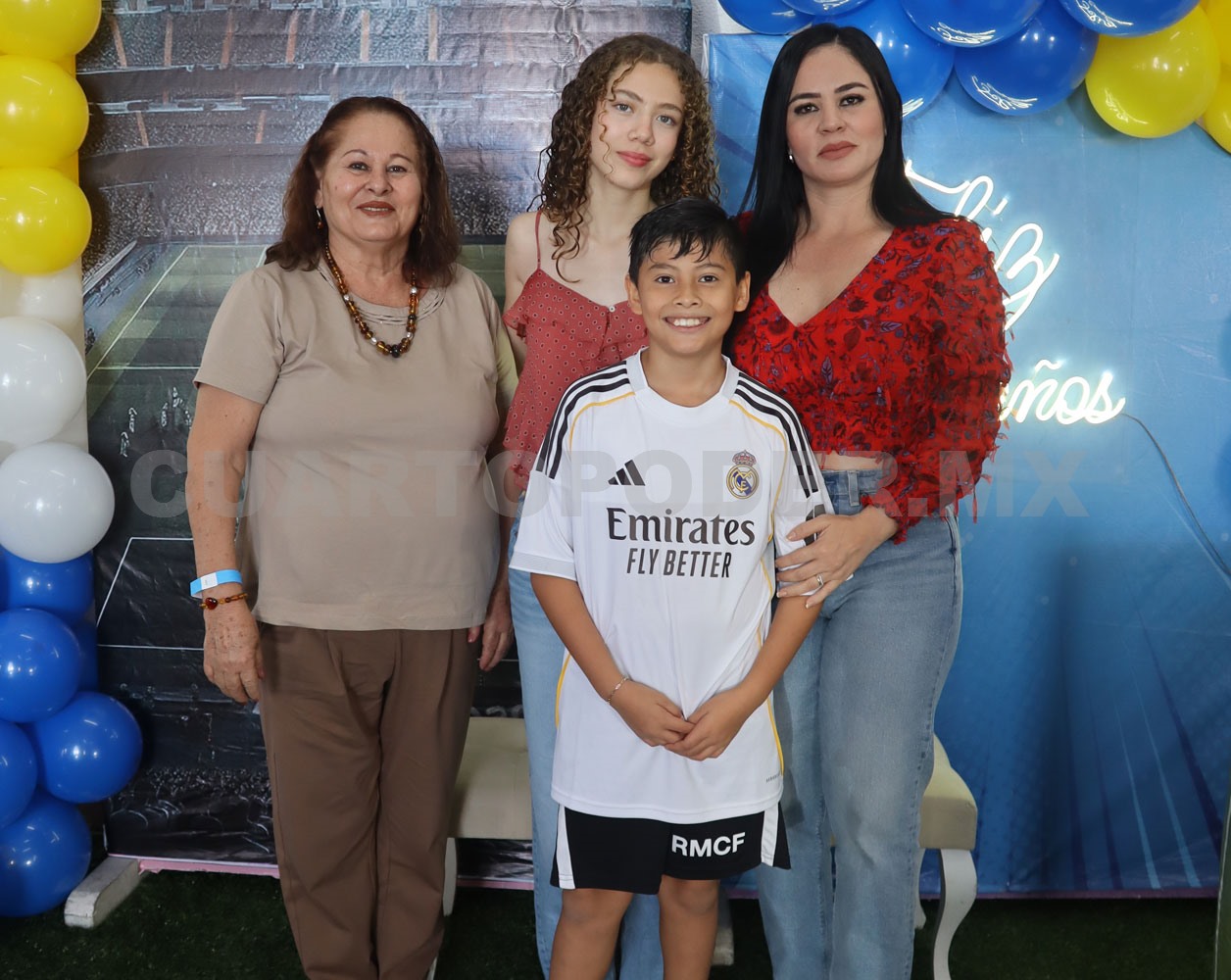 Sebastián cumple su primera década