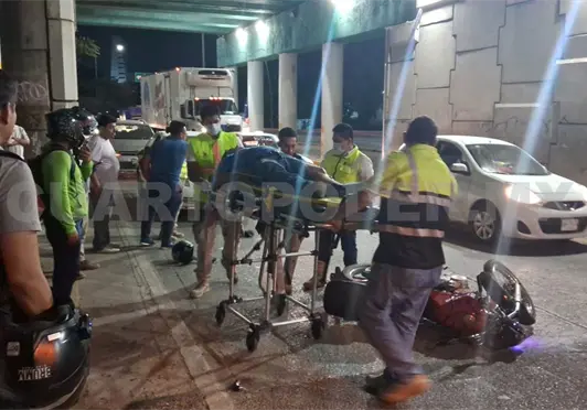 Se estampa en muro de contención en El Trébol Se estampa en muro de contención en El Trébol