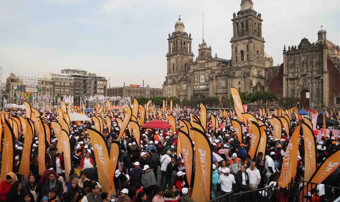 El sindicato asumió el costo de los camiones en los que se movilizaron los docentes. Cortesía