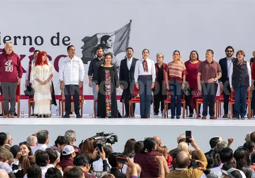Acompaña ERA a Sheinbaum en celebración por la 4T