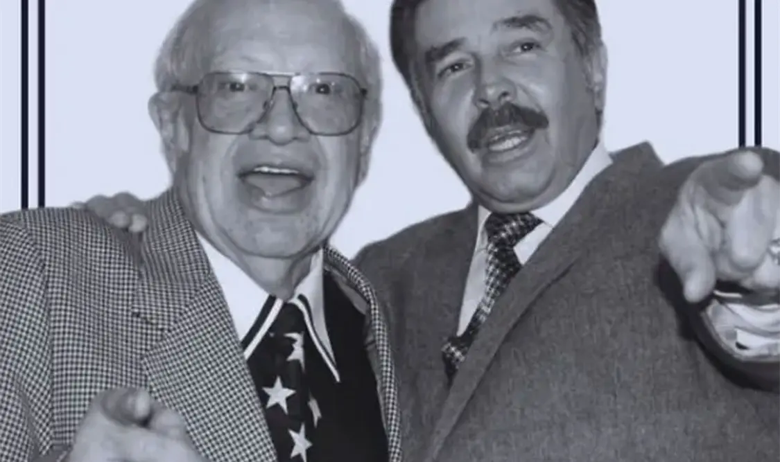 De Pinedo despide a Eduardo Manzano