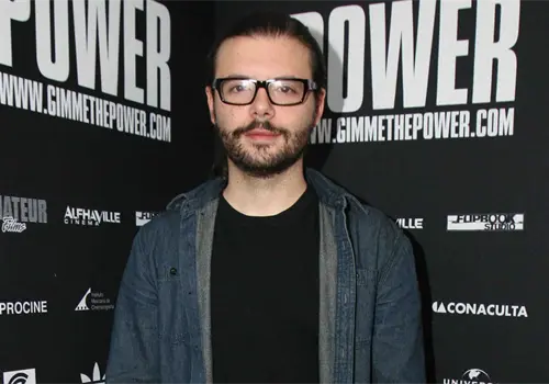 Tormento surgió entre los terrores Tormento surgió entre los terrores