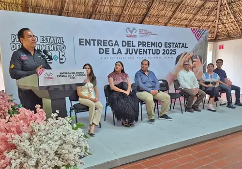 Estudiante destaca en Premio Juventud 2025 Estudiante destaca en Premio Juventud 2025