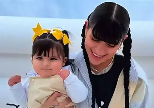 Mi hija solo se cría conmigo: Cazzu