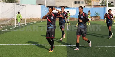 Golea Chifut al Antequera en casa: 4-2 Golea Chifut al Antequera en casa: 4-2